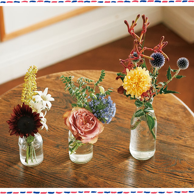 Monthly Flower 8月 トリコロールカラーで魅せるフラワーコーディネイト
