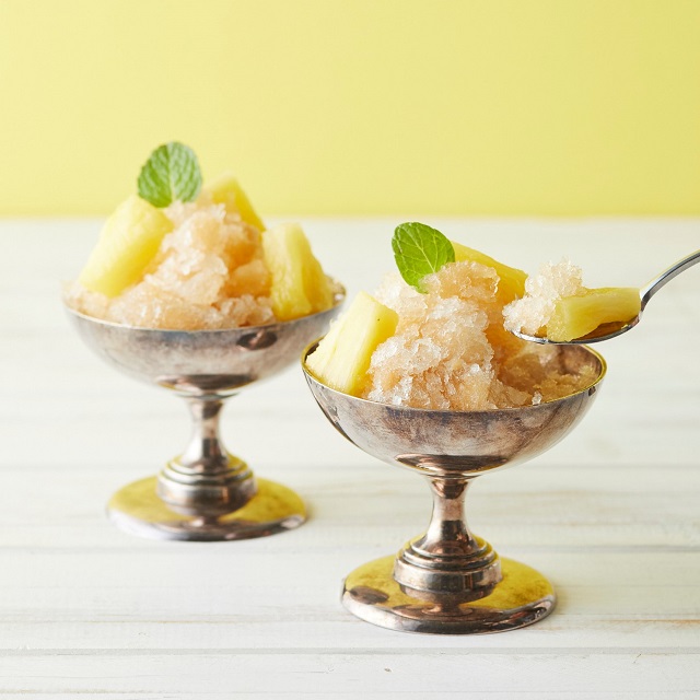 水出しアイスティーを楽しむレシピ「桃とパインレモンティーのグラニテ」