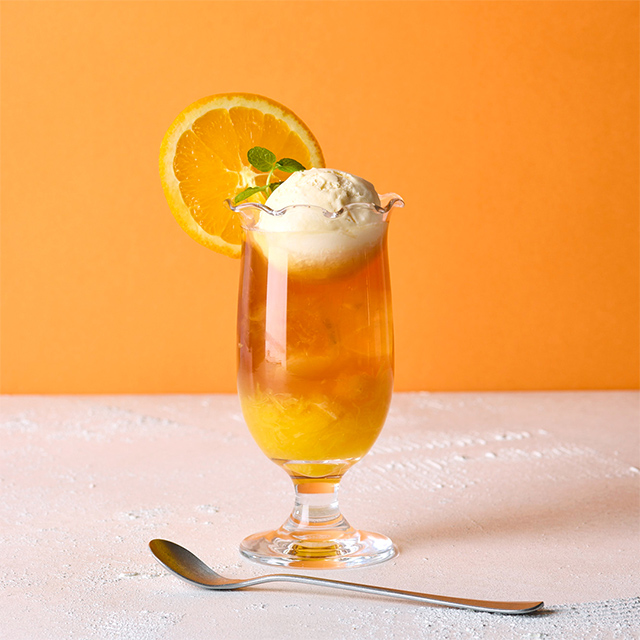 水出しアイスティーを楽しむレシピ「オレンジアールグレイのティーフロート」