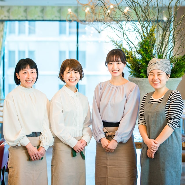 【採用情報】アフタヌーンティー・ティールーム スタッフ募集!(新卒/キャリア/アルバイト)