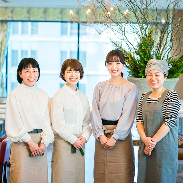 【採用情報】アフタヌーンティー・ティールーム 23年度新卒採用 追加募集!