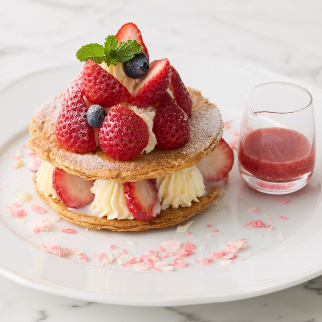 苺づくしのミルフィーユ