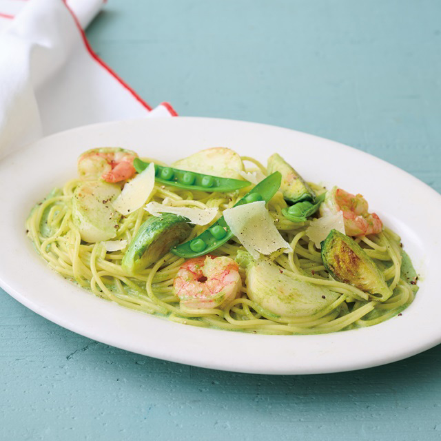 海老と芽キャベツのほうれん草クリームパスタ